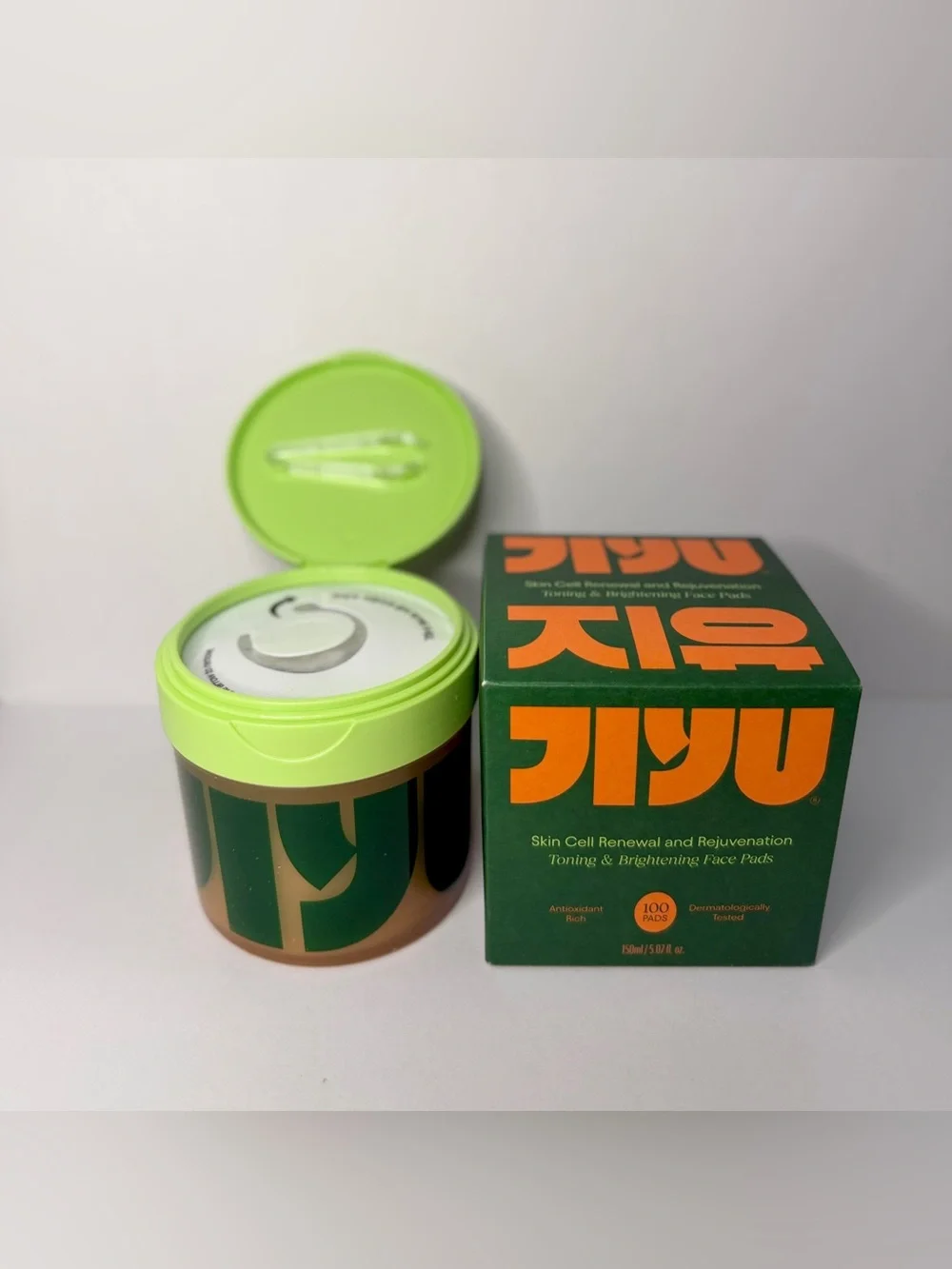 JiYu Skin Cell Renewal & Rejuvenation Toning & Brightening Face Pads (100 Pads)